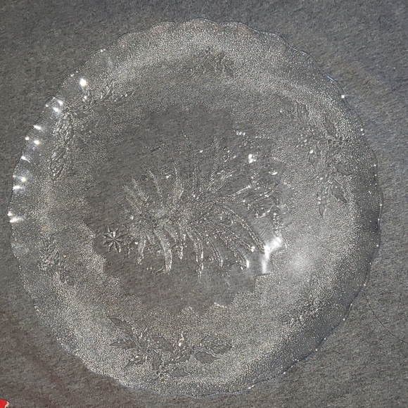 Noel Christmas Tree 12 1/2" Round Clear Glass Platter - Picture 8 of 8
